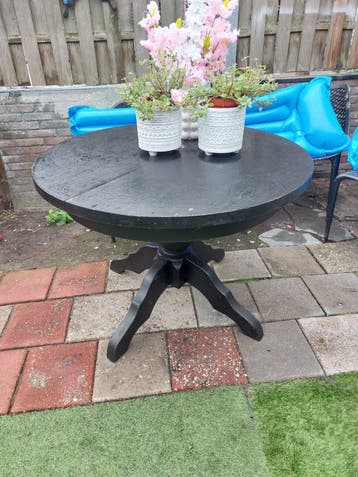 Zwarte ronde houten tafel - Gebruikt