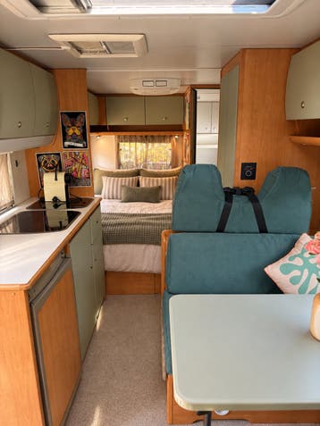 Ruime 4-persoons camper met veel comfort en opbergruimte
