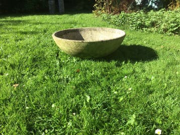 Grote ronde betonnen plantenbak / schaal