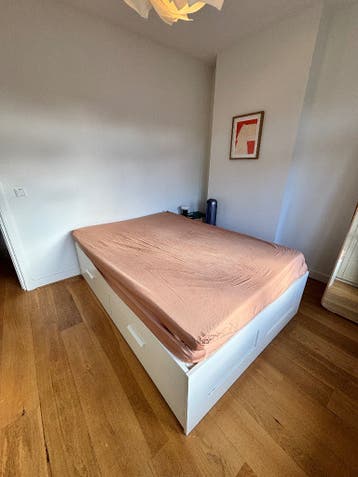 Bed gratis af te halen. Zelf demonteren en meenemen.