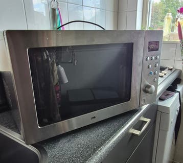 ETNA Combimagnetron ECM243RVS/E01 - Maakt geen geluid