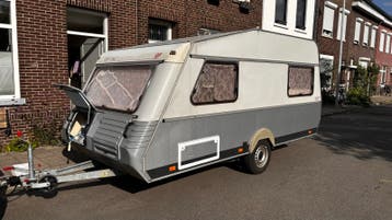 Kip Greyline TTZ uit 1994 - Compacte en complete caravan