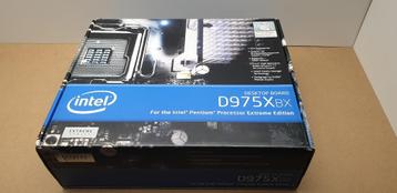 Intel D975XBX in doos helemaal compleet