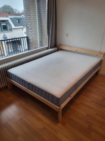 Ikea Neiden bed 140x200 + lattenbodem en matras - afbeelding 2 Ikea Neiden bed 140x200 + lattenbodem en matras - afbeelding 2