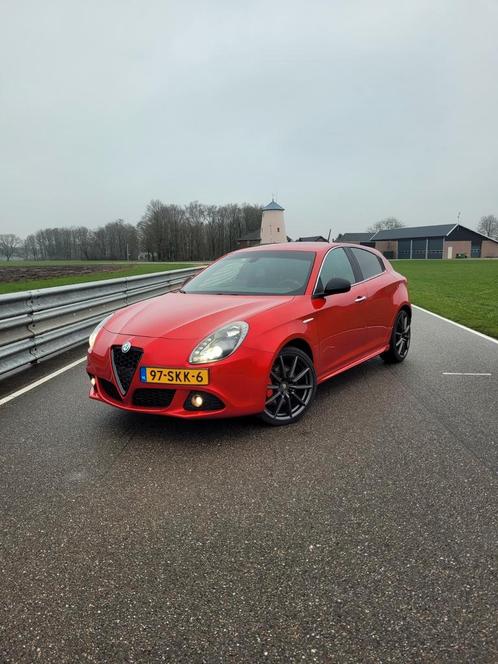 Alfa Romeo Giulietta 1.4T MA 200PK Rosso competizione NL, Auto's, Alfa Romeo, Particulier, Giulietta, LED verlichting, Benzine