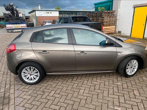 Fiat Bravo 1.4 16V 120 5DR Dualogic 2009 Bruin Automaat, Auto's, Fiat, Particulier, Bravo, Benzine, B, Hatchback, Automaat, Origineel Nederlands