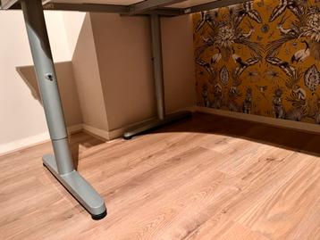 Ikea hoek bureau (type galant) - afbeelding 6 Ikea hoek bureau (type galant) - afbeelding 6