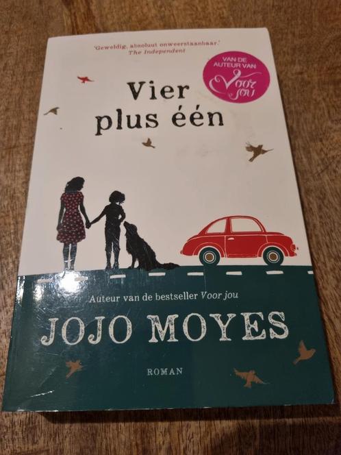 Jojo Moyes - Vier plus een, Boeken, Literatuur, Zo goed als nieuw, Ophalen of Verzenden