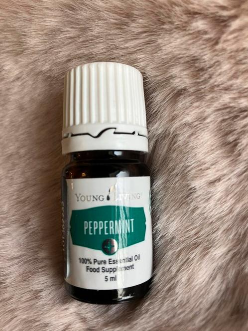 Young Living essentiële olie Peppermint+ 5ml, Sport en Fitness, Gezondheidsproducten en Wellness, Nieuw, Aroma, Ophalen of Verzenden