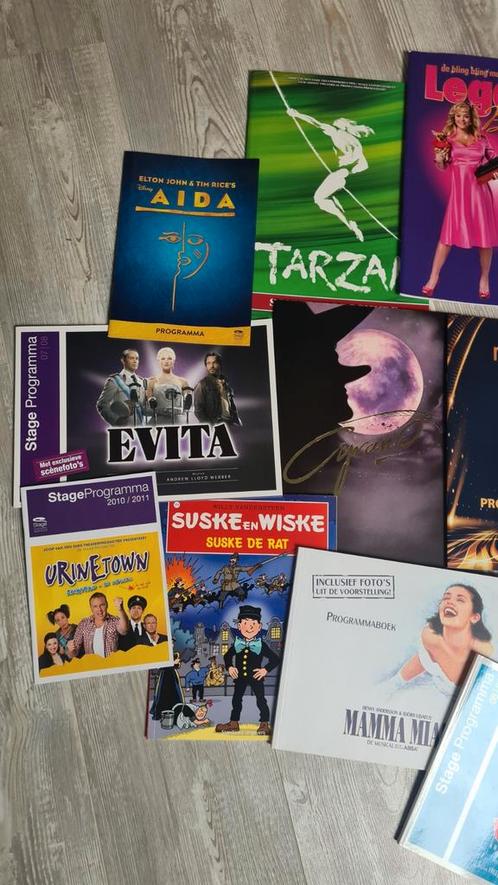 18x Musicalboekjes musical programmaboekje boekje souvenirs, Tickets en Kaartjes, Theater | Musical, Drie personen of meer
