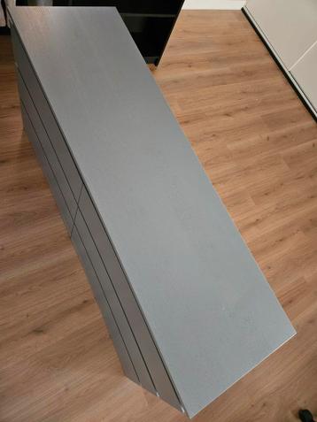 Grijze Malm Ladekast van IKEA - afbeelding 2 Grijze Malm Ladekast van IKEA - afbeelding 2