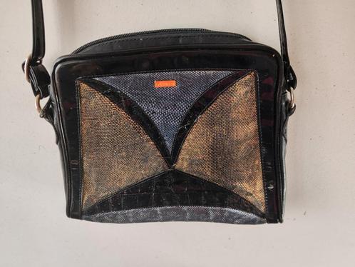 Vintage jr 80 lakleren schoudertasje, met print, 22x25x4 cm, Sieraden, Tassen en Uiterlijk, Tassen | Schoudertassen, Zo goed als nieuw
