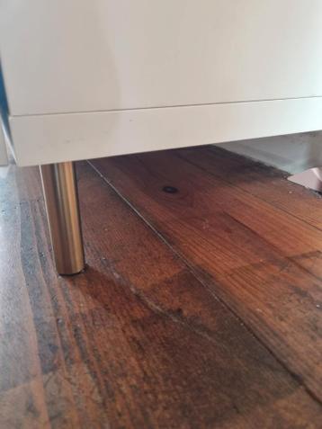 Custom Ikea Besta kast met gouden details - afbeelding 3 Custom Ikea Besta kast met gouden details - afbeelding 3