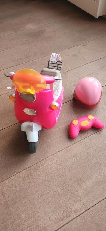 Baby Born scooter met helm