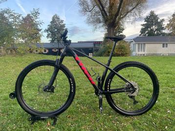 MTB Trek X-Caliber 9 ML 29 Trek Black Satin (08-09-2023)