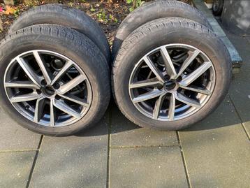 Tekoop 15inch Vw polo/seat Ibiza/audi A1velgen met banden 