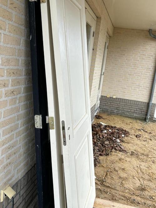 Deuren: een buiten deur en twee binnen deuren, Doe-het-zelf en Verbouw, Deuren en Horren, Gebruikt, Buitendeur, 200 tot 215 cm