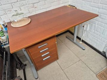 IKEA Effektiv Meubelset (Bureau en kasten) - afbeelding 3 IKEA Effektiv Meubelset (Bureau en kasten) - afbeelding 3