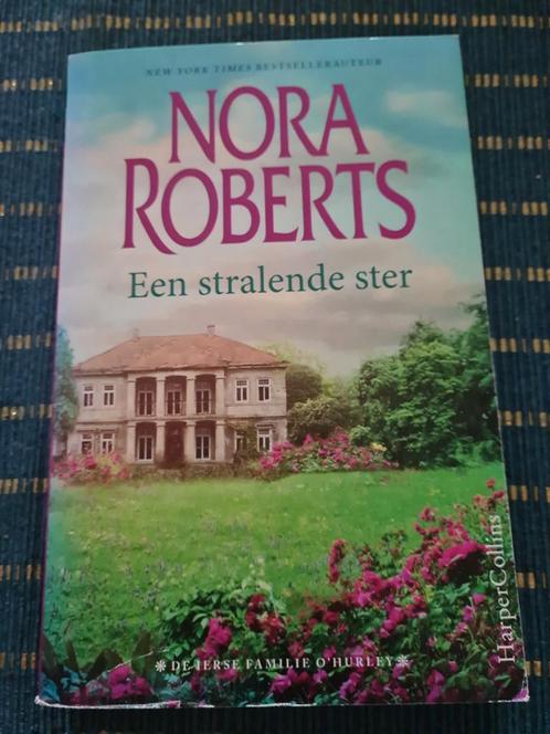 Nora Roberts - Een stralende ster, Boeken, Literatuur, Ophalen of Verzenden