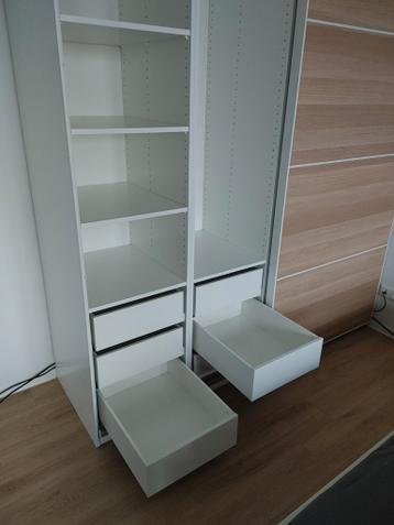 Ikea PAX kast groot met schuifdeuren - afbeelding 3 Ikea PAX kast groot met schuifdeuren - afbeelding 3