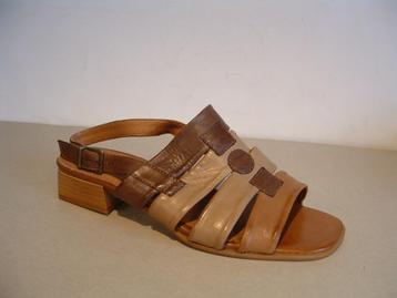 Bruine sandaaltjes Anita 41