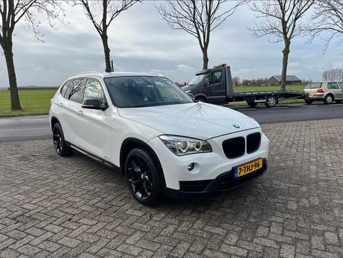 BMW X1 2.0 Sdrive 20I AUT 2014 Wit, Auto's, BMW, Particulier, X1, Achteruitrijcamera, Airbags, Airconditioning, Alarm, Bluetooth