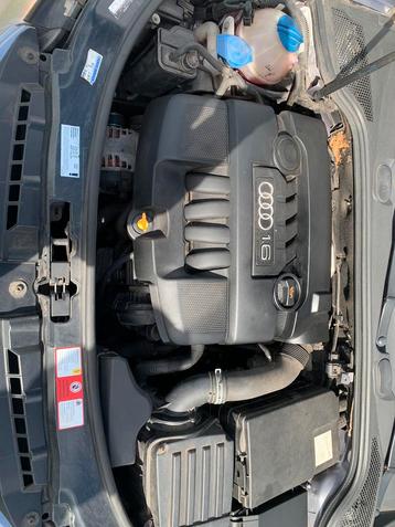 Audi a3 8p onderdelen 1.6 motor 