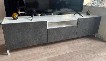 Ikea besta tv-meubel - afbeelding 2 Ikea besta tv-meubel - afbeelding 2