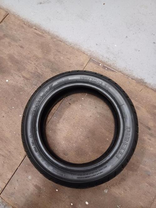 2 banden pirelli 120/70-12 piaggio gilera runner, Fietsen en Brommers, Brommeronderdelen | Algemeen, Gebruikt, Overige typen, Ophalen of Verzenden