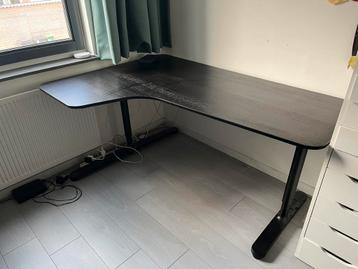 IKEA Hoekbureau (Bekant) zwart 160x110/60 - afbeelding 1 IKEA Hoekbureau (Bekant) zwart 160x110/60 - afbeelding 1