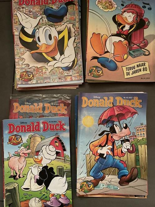 Donald Duck jaar 2022  122 stuks + 25 pakjes batterij nieuw, Boeken, Stripboeken, Zo goed als nieuw, Complete serie of reeks, Ophalen of Verzenden