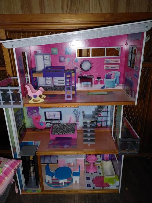 Barbiehuis groot poppenhuis Barbie speelhuis woonhuis, Kinderen en Baby's, Speelgoed | Poppenhuizen, Gebruikt, Poppenhuis, Ophalen