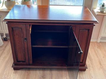 TV Kast - Gratis af te halen