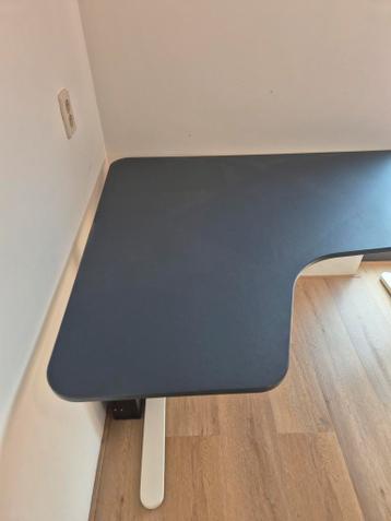 Ikea Bekant hoekbureau links 160 x 110 - afbeelding 6 Ikea Bekant hoekbureau links 160 x 110 - afbeelding 6