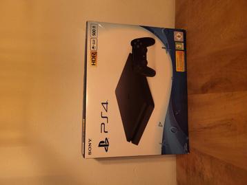 Sony Playstation 4 slim 500gb + 2 controllers