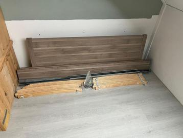 Ikea NYVOLL bedframe 160x200 incl lattenbodem - afbeelding 7 Ikea NYVOLL bedframe 160x200 incl lattenbodem - afbeelding 7