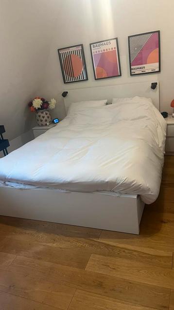 Ikea malm Bed 140cm + Matras & Nachtkastjes - afbeelding 1 Ikea malm Bed 140cm + Matras & Nachtkastjes - afbeelding 1