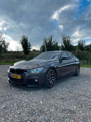 BMW 3 Serie 328i F30 M Performance Full Option 20 inch