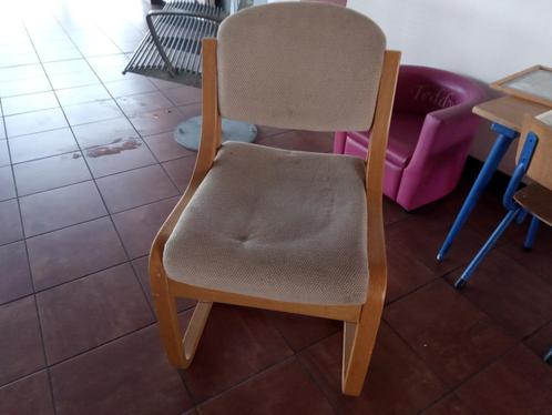 Bruine gestoffeerde houten stoel (zonder armleuning  ), Huis en Inrichting, Stoelen, Gebruikt, Eén, Hout, Stof, Bruin, Ophalen