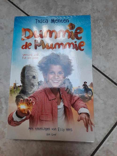 Tosca Menten - Dummie de mummie en de gouden scarabee, Boeken, Kinderboeken | Jeugd | 10 tot 12 jaar, Gelezen, Ophalen