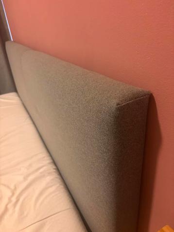 IKEA Bedframe 160x200 - Donkergrijs, incl. Lattenbodem - afbeelding 6 IKEA Bedframe 160x200 - Donkergrijs, incl. Lattenbodem - afbeelding 6