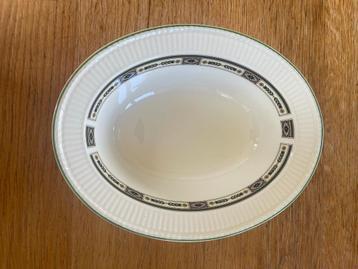 Wedgwood Carlton schaal / dish - queen’s ware 