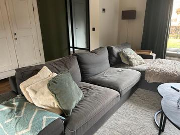 Grijze IKEA Kivik bank - afbeelding 1 Grijze IKEA Kivik bank - afbeelding 1