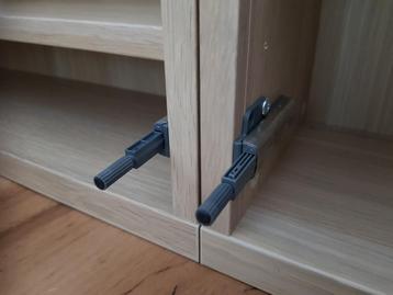 2 Ikea Besta wandkast 60x38x20 cm grenen / hoogglans zwart - afbeelding 8 2 Ikea Besta wandkast 60x38x20 cm grenen / hoogglans zwart - afbeelding 8