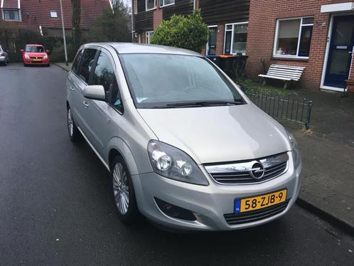 Opel zafira 2011 1.7 turbo 7 personen, Auto's, Opel, Particulier, Zafira, Airbags, Airconditioning, Bluetooth, Centrale vergrendeling