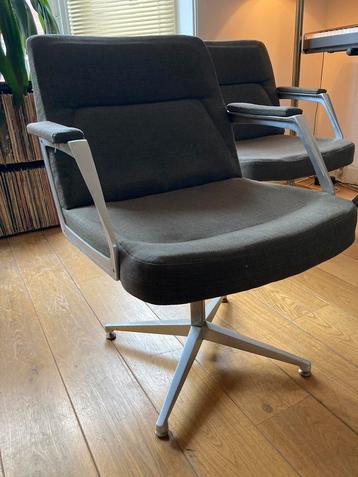 2 stoelen Theo Tempelman groen, retro, vintage. 