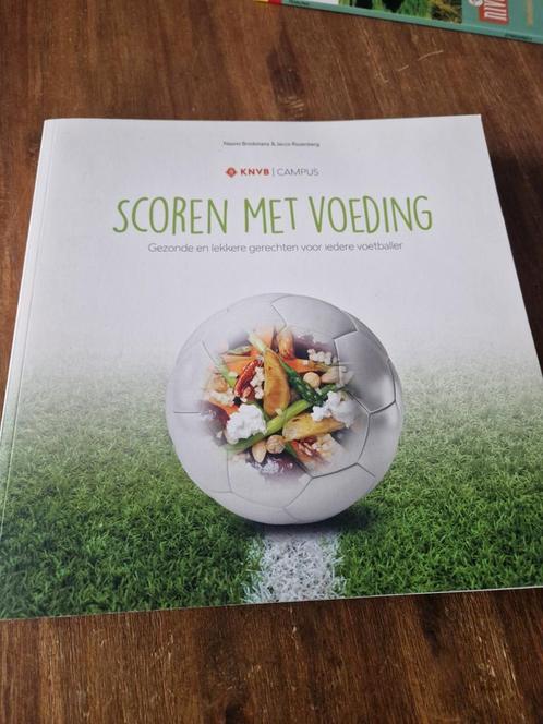 Jacco Rozenberg - Scoren met voeding knvb boek, Boeken, Sportboeken, Zo goed als nieuw, Ophalen of Verzenden