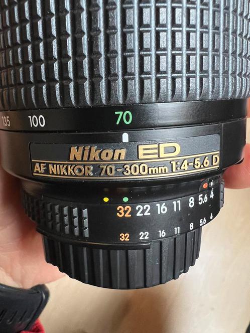 Nikon ED AF Nikkor 70-300mm F/4-5.6D, Audio, Tv en Foto, Fotografie | Lenzen en Objectieven, Zo goed als nieuw, Ophalen of Verzenden