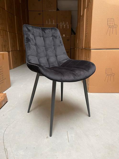 Mooie nieuwe velvet eetkamerstoel, nergens goedkoper!, Huis en Inrichting, Stoelen, Nieuw, Stof, Zwart, Ophalen of Verzenden