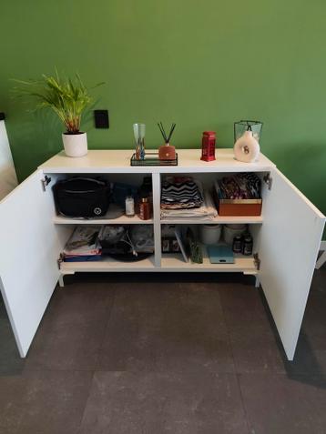 IKEA Besta Kast Wit - 120x42x74cm - Zo Goed Als Nieuw - afbeelding 3 IKEA Besta Kast Wit - 120x42x74cm - Zo Goed Als Nieuw - afbeelding 3